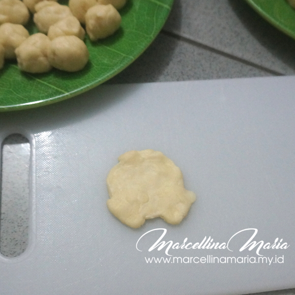 This is what happened when a teenager make bakpia