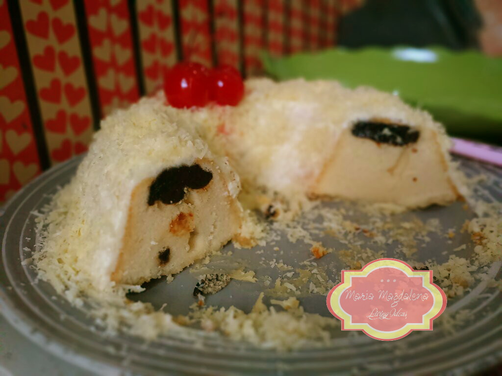 cheese cake and plum