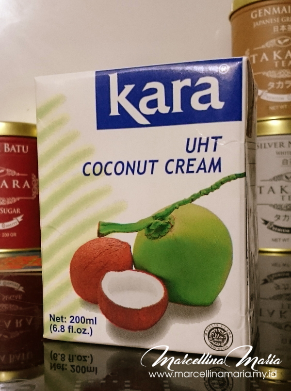 Cooking with teen: kolak, a very famous Indonesian dessert. Santan Kara is one of the ingredients, cooking become easier with Kara